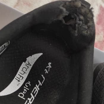Morhipo Skechers Ayakkabı 5 Ayda Yırtıldı