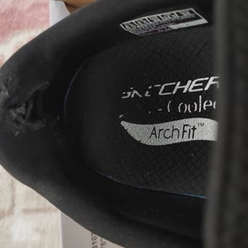 Morhipo Skechers Ayakkabı 5 Ayda Yırtıldı