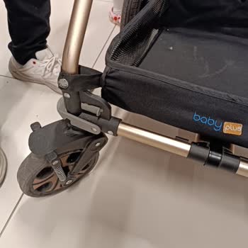 ebebek Bebek Arabasının Tekerinin Kırılması