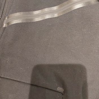 Nike Üründe Kısmen Renk Değişimi