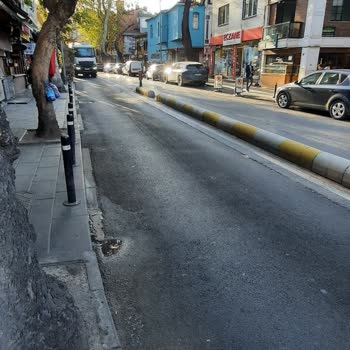 Emniyet Genel Müdürlüğü Polis Aracı Motosiklet Sıkıştırma Kazaya Sebep Olacak Davranış!