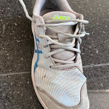 Asics Üretim Hatası Sonucu Ayakkabıda Açılma