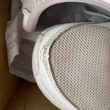 Skechers İplikler Atmadan Dikişlerinin Açılması
