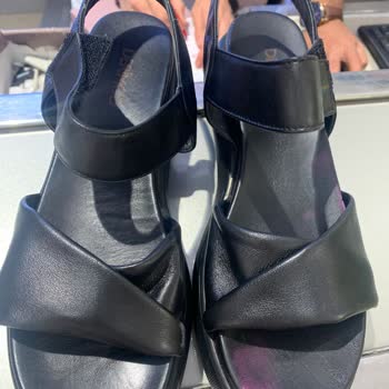 Derimod Sandalet Boya Vermesi