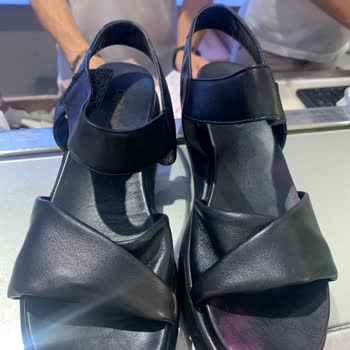 Derimod Sandalet Boya Vermesi