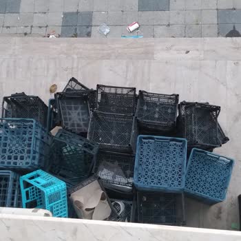 A101'in Çevresi Pisletiliyor