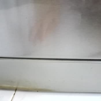 Bosch Bulaşık Makinesi Yüzeyinde Soyulma