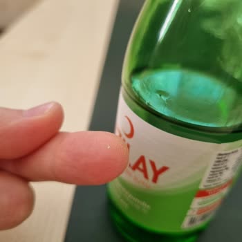 Kızılay Maden Suyundan Cam Parçası Çıktı