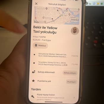 Uber Yolu Uzattı, Bize Yüksek Sesle Konuştu, Taksici Kapıyı Kilitledi
