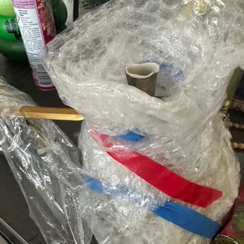 MNG Kargo Hasarlı Ürün Teslimatı, Kargo Ortadan İkiye Ayrılmış Kırık Bir Şekilde Teslim Edildi!