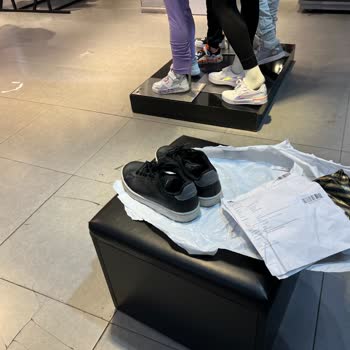 Adidas Ayakkabı Deformesi İncelemeye Gönderilen Ürün