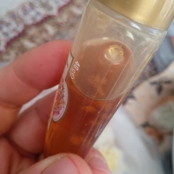 Balparmak Balda Küf Var Parçalar Var İçinde