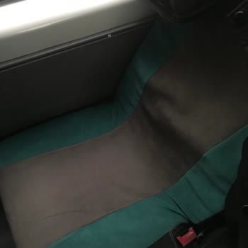 Kastamonu Güven Turizm Bir Firma Dolmuşlarında Emniyet Kemerlerini Yerinden Sökmüş