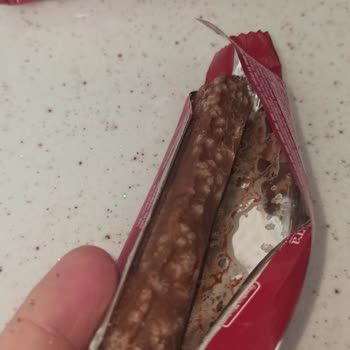 Bozuk Ve Küflenmiş Tadelle Çikolata