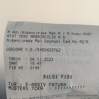 A101 Kasiyerin Müşteriye Olan Tavrı