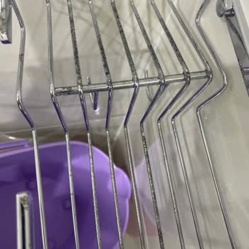 Vitra Banyo Bataryası Şampuanlık Ve Havluluk Paslandı