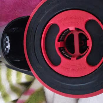 Bosch Marka Dikey Süpürge 7 Serisi Kırıldı