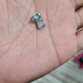 Bosch Marka Dikey Süpürge 7 Serisi Kırıldı