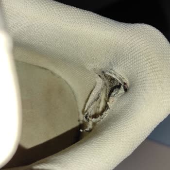 Özdilek Ev Tekstili Beyaz Puma Ayakkabının Astar Parçalanması