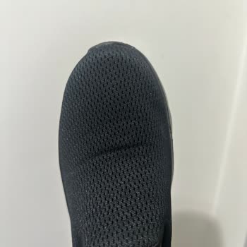 Skechers Ayakkabı Üst Kısım Kıvrılma İzi