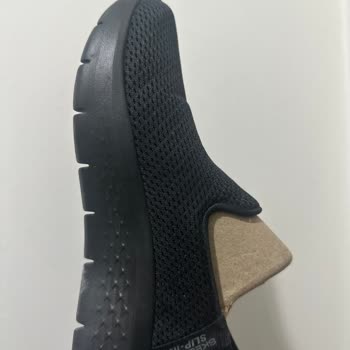 Skechers Ayakkabı Üst Kısım Kıvrılma İzi