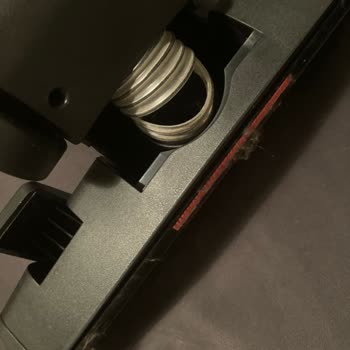 Samsung Elektrikli Süpürge Başlık Yırtığı