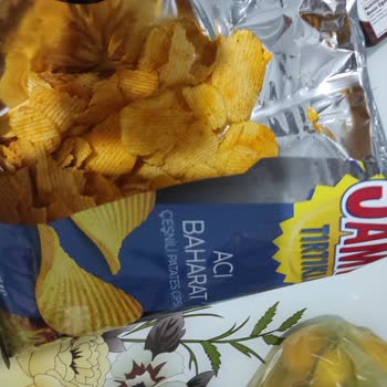 A101 Cipsin İçinden Yenilmeyen İp Benzeri Bir Madde Çıktı