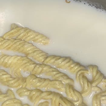 indomie Kurt Çıktı Ya Kaynatınca Ortaya Çıkan Bir Durum