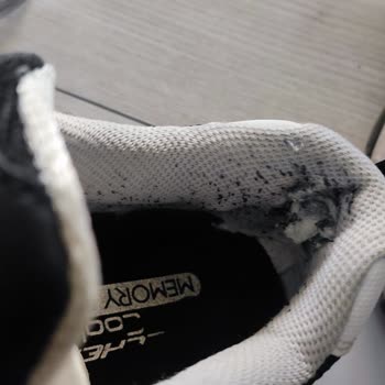 Skechers'ten Aldığım Ayakkabının Arkası 1 Ayda Açıldı