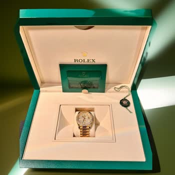 Rolex Almak İçin Tanıdığınız Olmalı