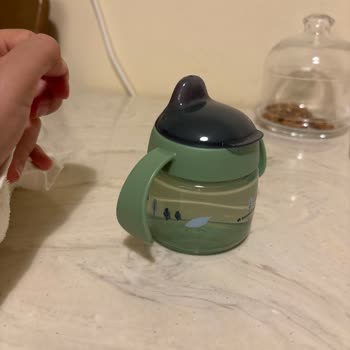 Tommee Tippee Damlatmaz Alıştırma Bardağı Akıtması