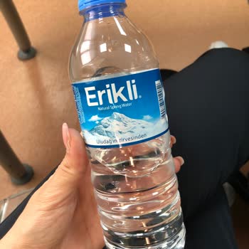 Erikli Sudan Metal Ve Plastik Tadı Geliyor