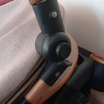 Tommy Baby Bebek Arabası Tutma Kolu Kırıldı