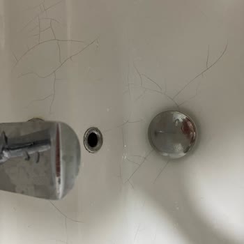 Lavabo Çatlakları Olan Cerastyle Ürün
