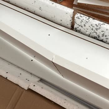 A101 Mobilyalar Kırık, Eksik, Geç Geliyor