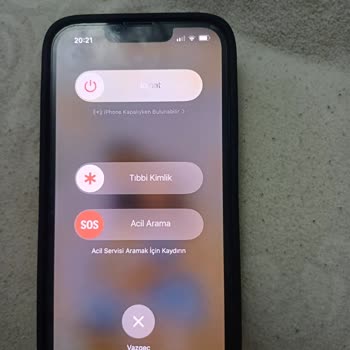 Apple Güvenlik Zafiyeti Ekran Kilitli İken Telefon Kapanıyor