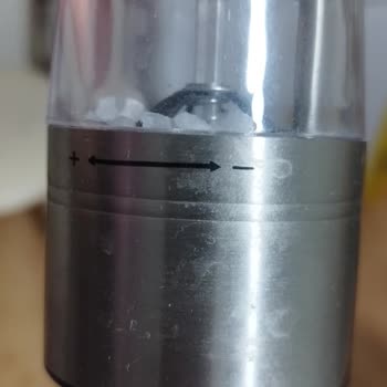 Russell Hobbs Yosun Tutan Brita Filtreli Kahve Makinesi