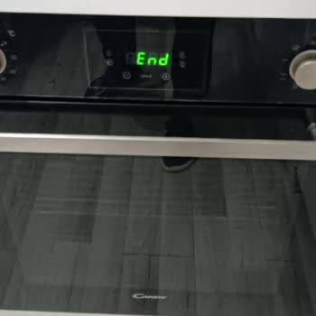 Candy Beyaz Eşya Candy Marka Ankastre Mutfak Fırını Çalışmıyor.