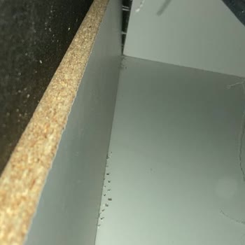 A101'den Aldığım Üçlü Koltuk Kırık Geldi. İptal, İade Süreci Başlamadı