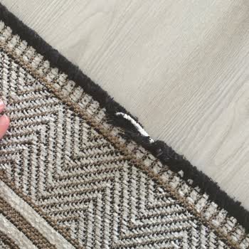 Apex Halı Halımı Tadilat Etmek Yerine Kesip Elime Verdiler