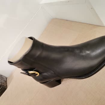 Bosch XL Marka Buzdolabının Değişimini Talep Ediyorum.