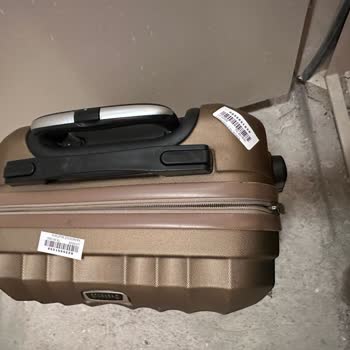 Türk Hava Yolları İle Uçuş Sırasında Valiz Kırılması