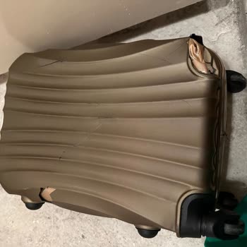 Türk Hava Yolları İle Uçuş Sırasında Valiz Kırılması