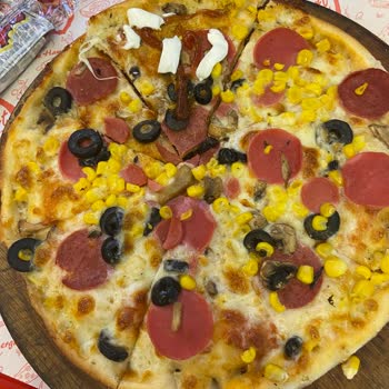 Kaşarsız Pizza Satan Pasaport Pizza