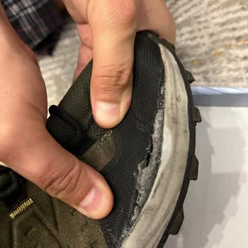 Ayakkabı Dünyası Provoq Marka Ayakkabı Yanlardan Açılma Yaptı