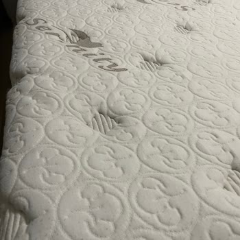 Bambi Yatak Serenty Çift Kişilik Yatak Çukurlaştı