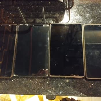 Lenovo Bilgisayar Lenovo Tabletlerde Ekran Sararma Sorunu