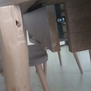 Evkur Alışveriş Arızalı Yemek Masası