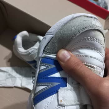 FLO Ayakkabı Ayakkabıda Deformasyon Ve Yırtık