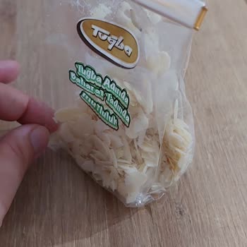 Tuğba Kuruyemiş Kuruyemişte Kurt Çıktı